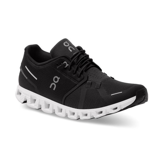 On Running Cloud 5 Mens Black White Mens trainers 5998919-